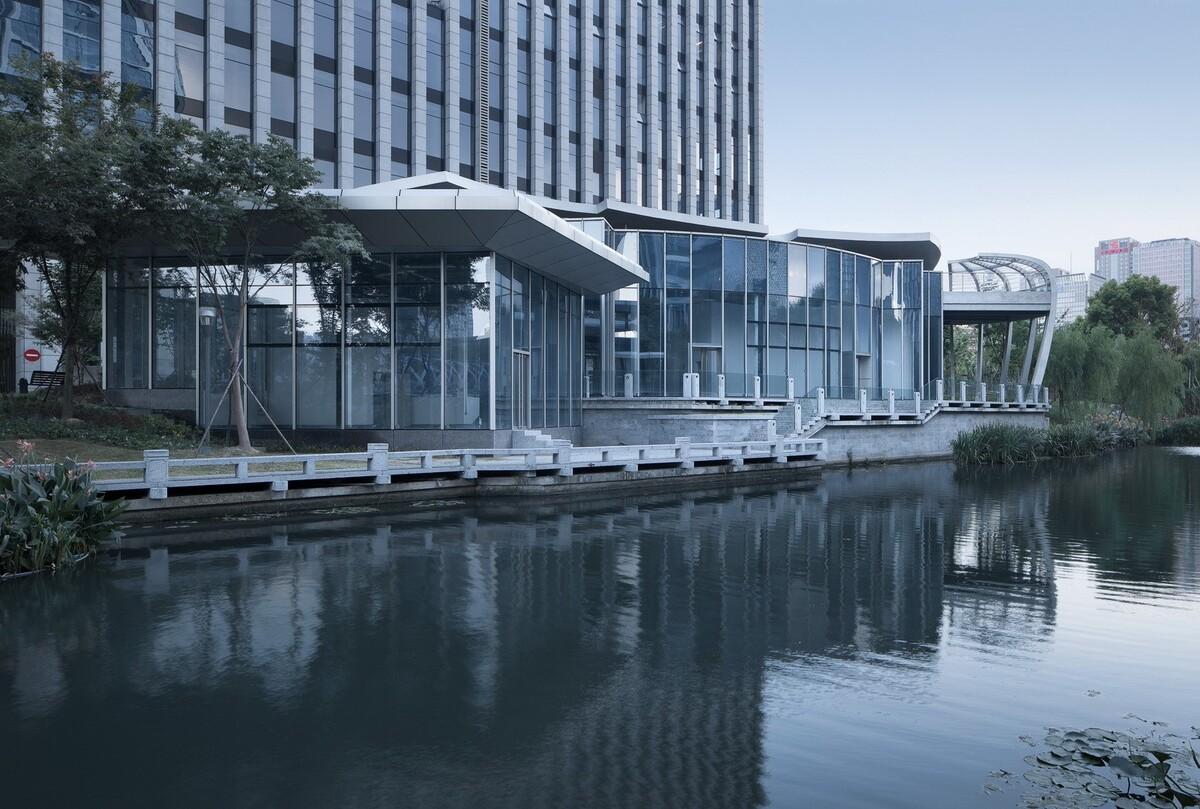 杭州市钱江新城新塘河沿线地铁配套设施“星堂和”丨中国杭州丨浙江大学建筑设计研究院-4