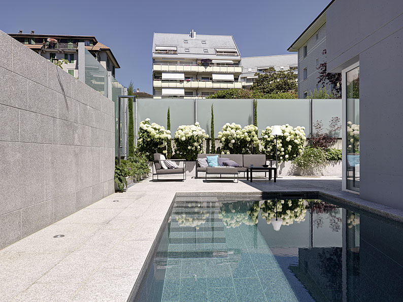 收藏家绿洲——混凝土与极简主义的完美融合-12