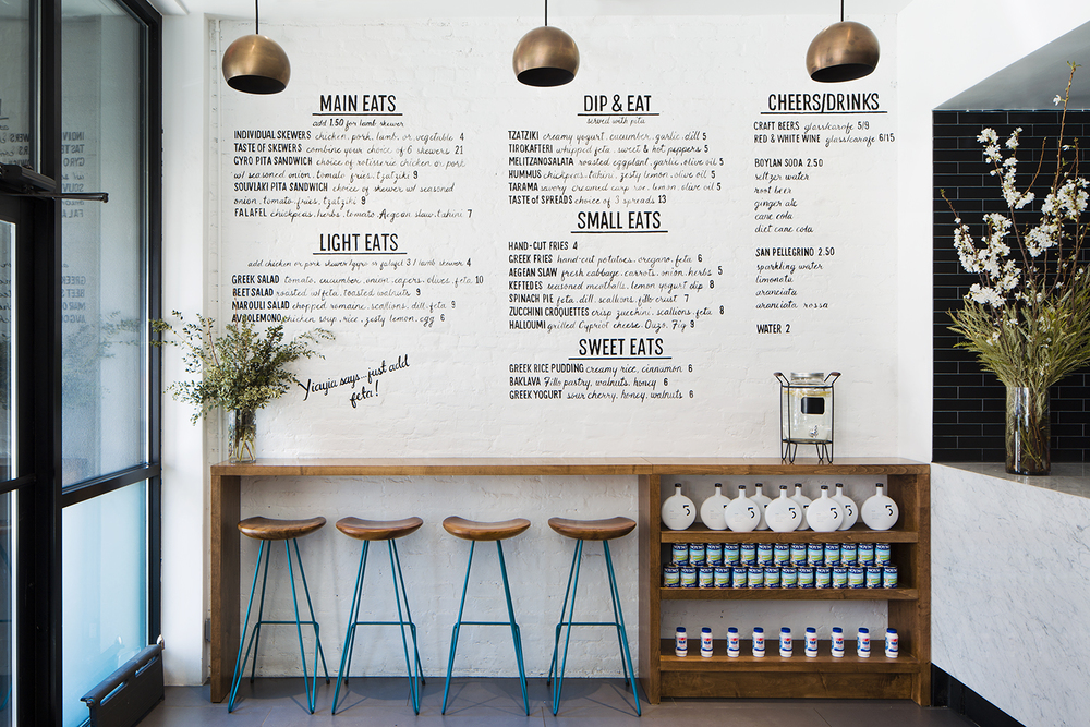 纽约上东区 800 平方英尺的希腊餐厅 | 轻盈休闲空间-2