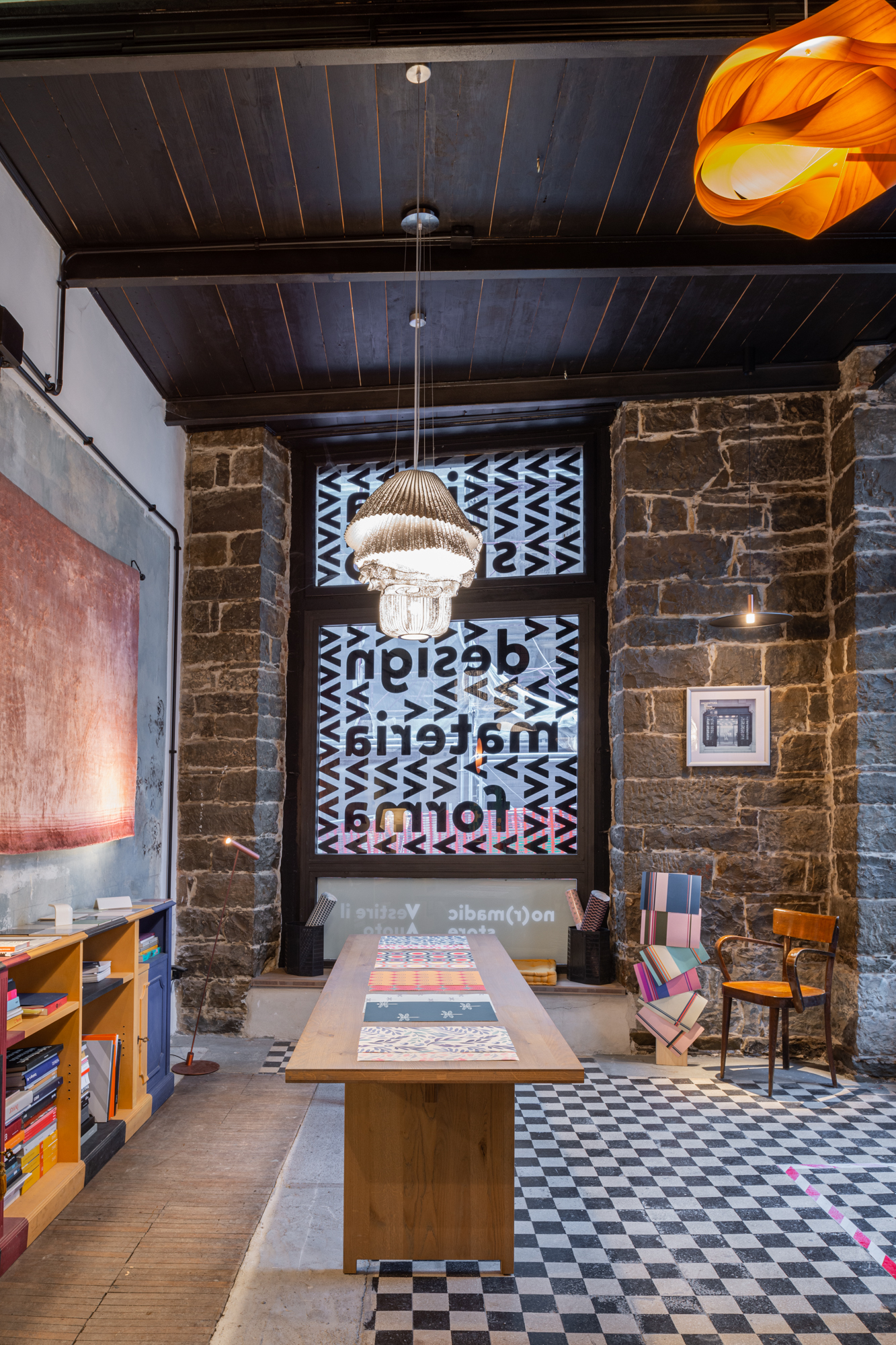 Showroom in Trieste-1