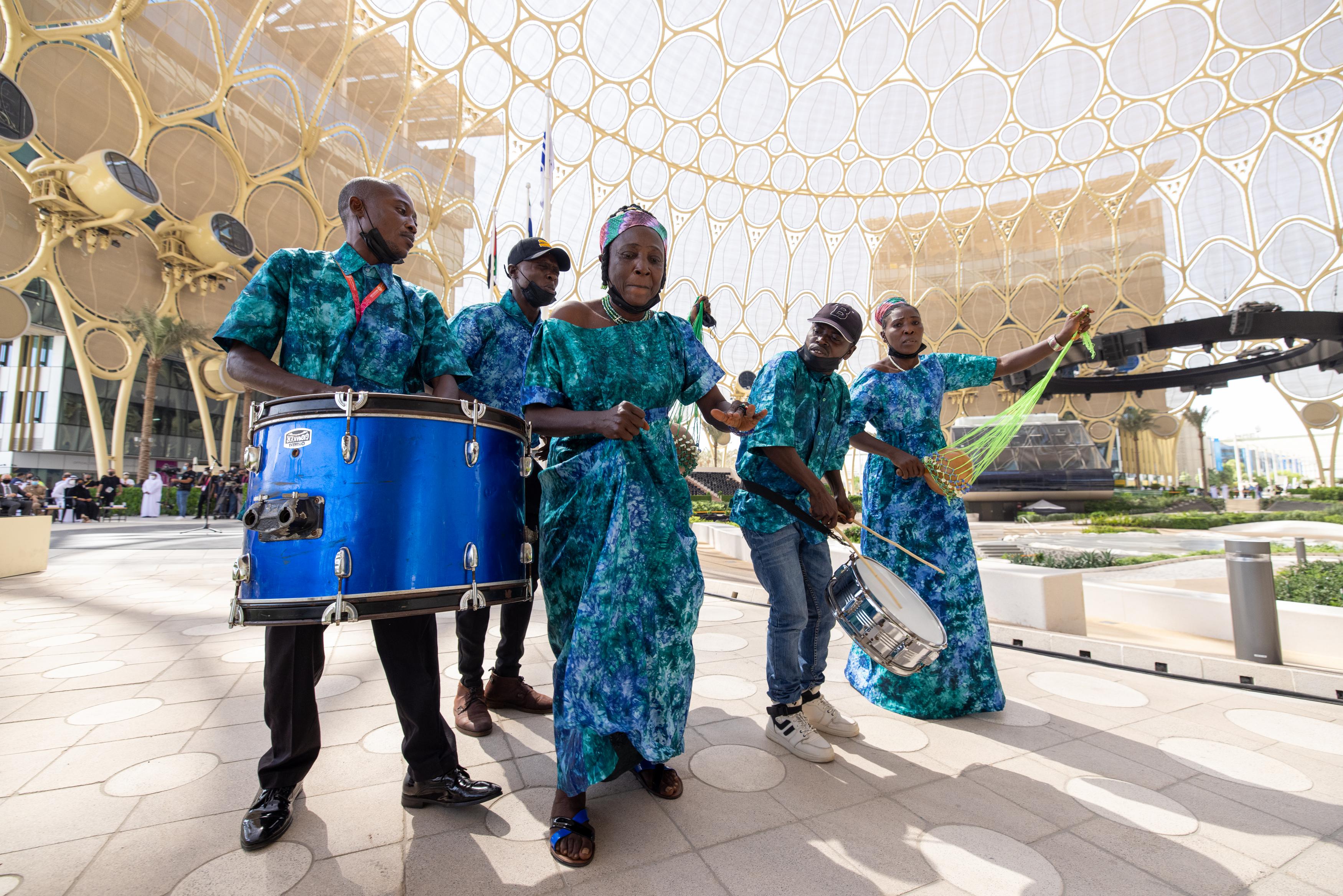 阿尔瓦斯尔广场丨阿联酋迪拜-24