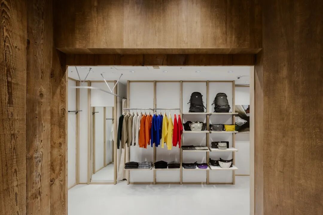 DANTON成田机场店|狭廊内的服装“工坊”-80