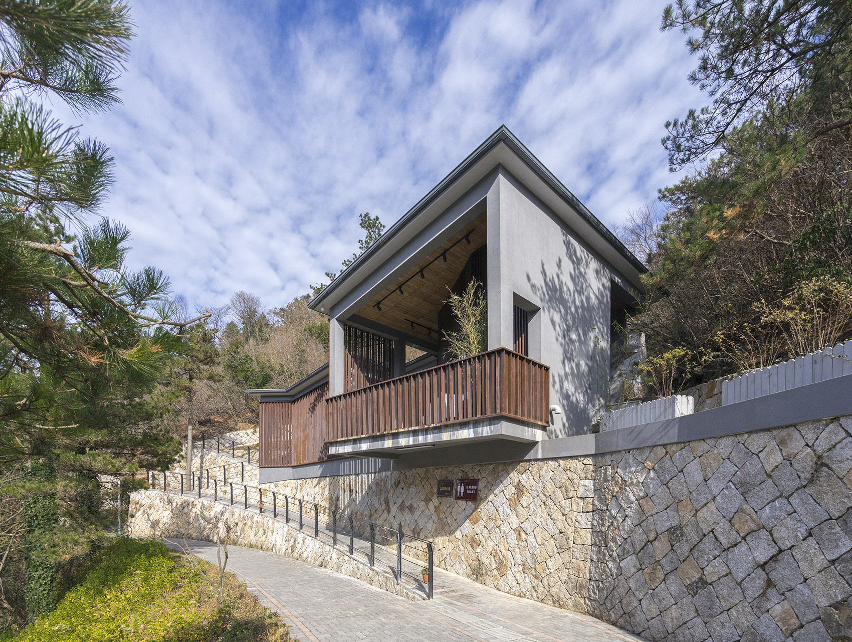 杭州大明山大明湖公共卫生间-15