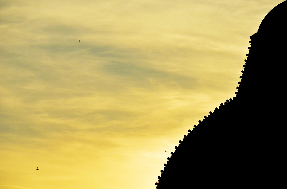 光影穿梭,捕捉建筑情绪与城市印记-15