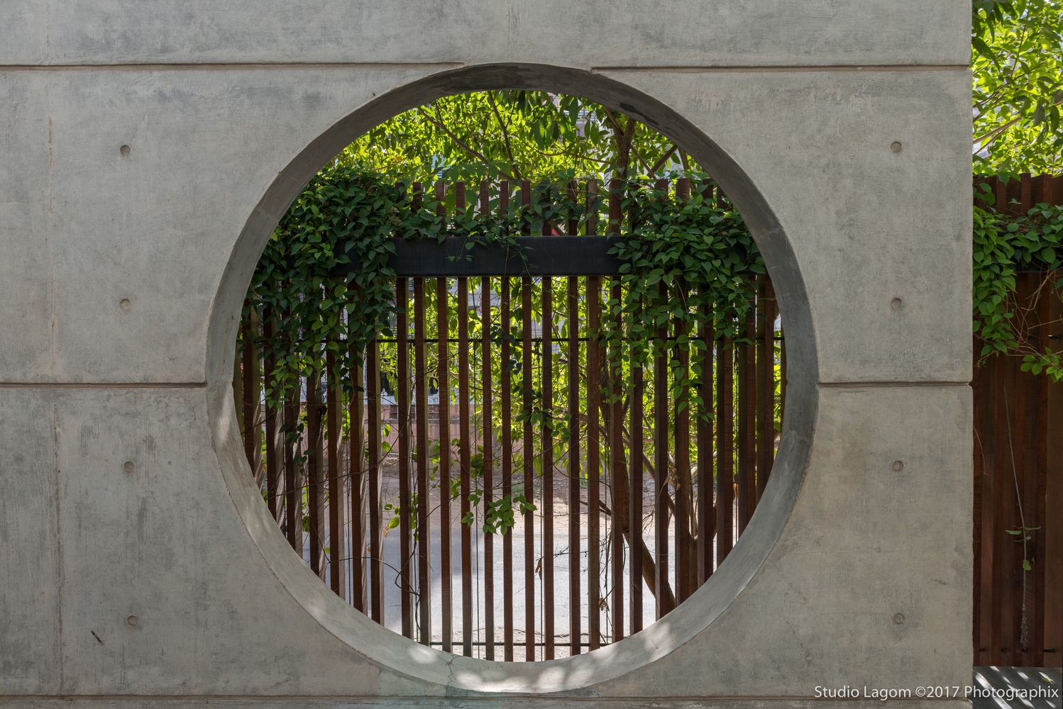 斜屋 · 绿色景观与简约美学的完美融合-42