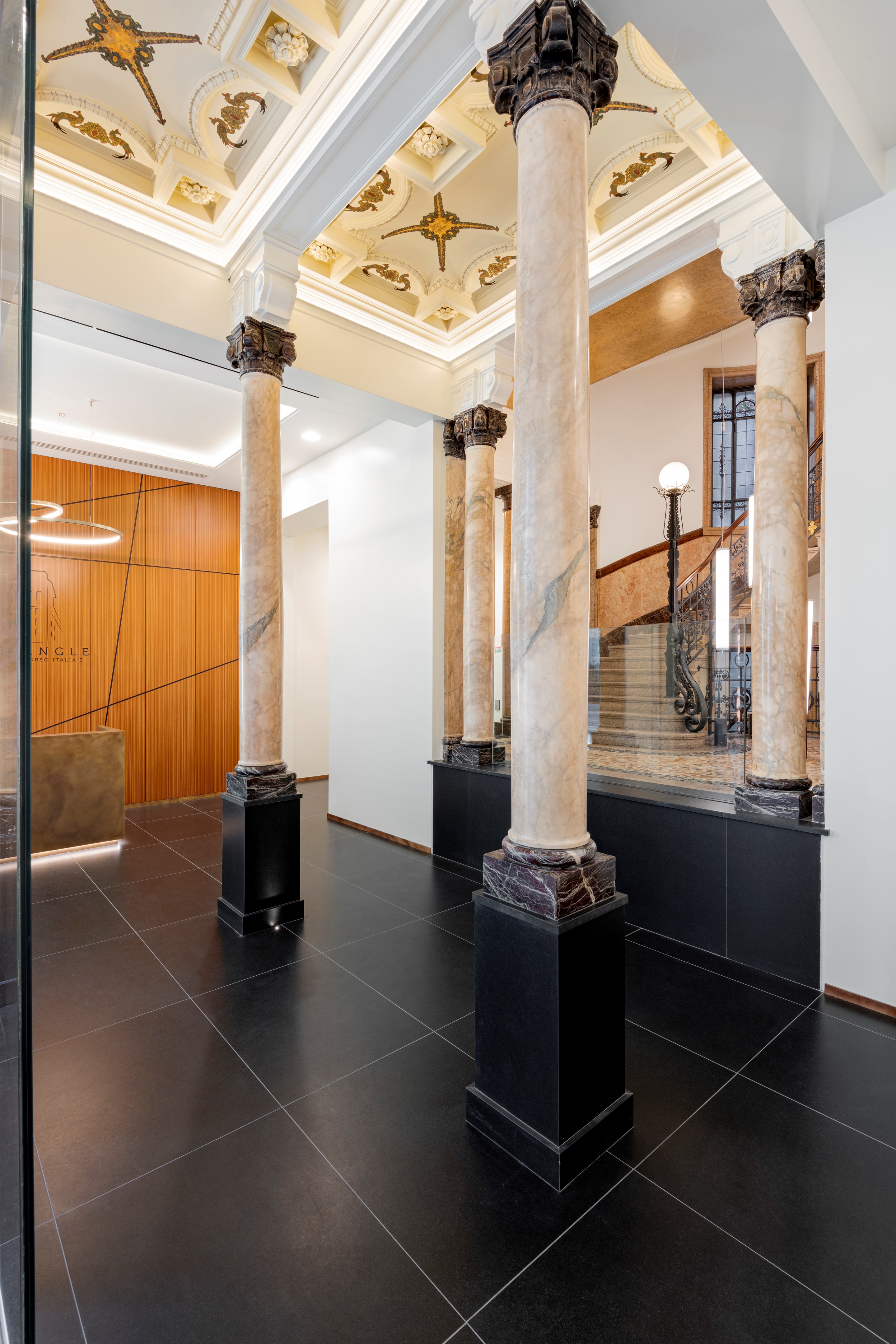 The Angle | 米兰心脏地带的 Liberty 风格复古建筑重生-55