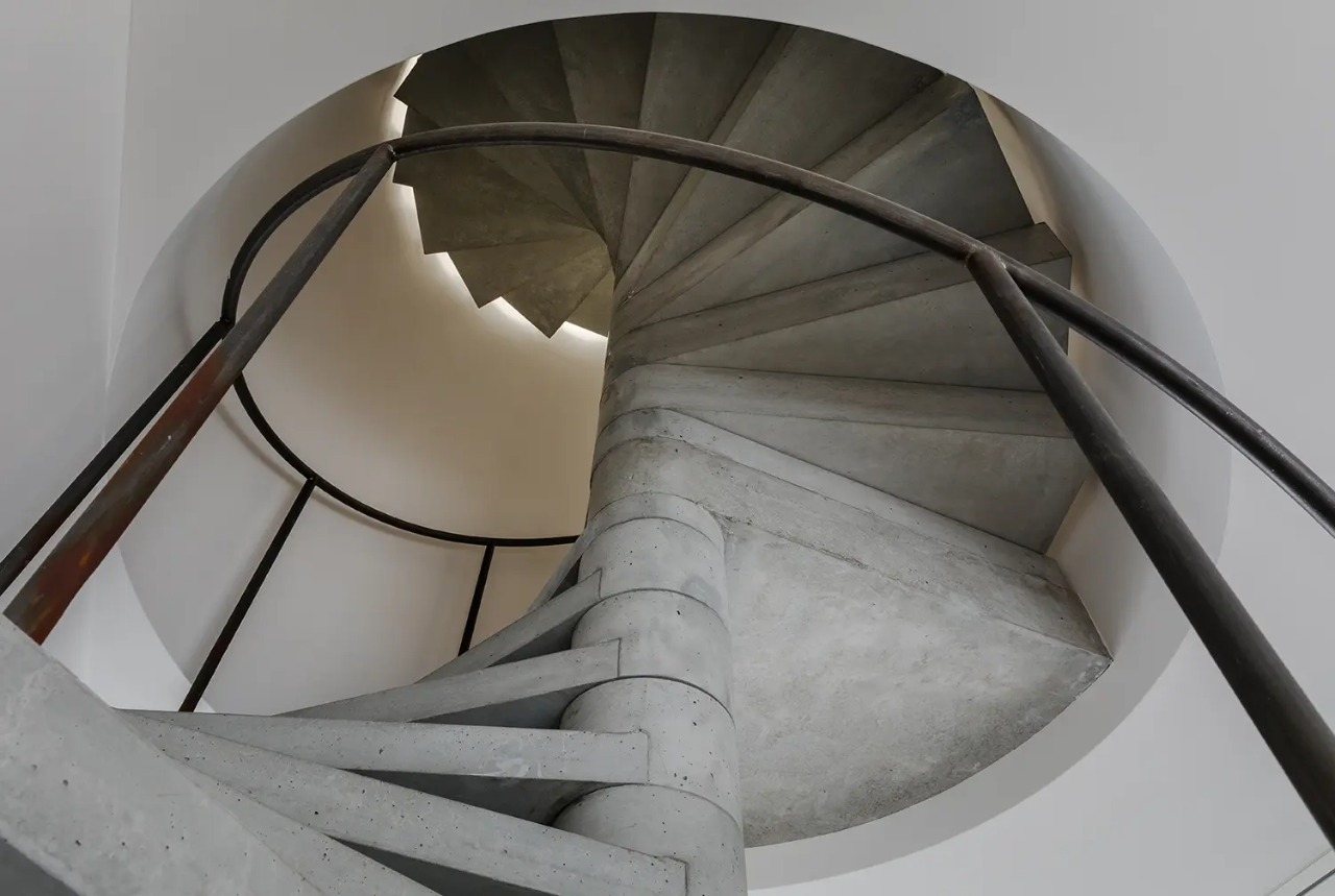 适应性改造的垂直玻璃屋（Laneway Glass House）丨澳大利亚悉尼丨Brad Swartz Architects-8