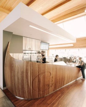 加拿大Crudessence小卖部丨L. McComber Architecture