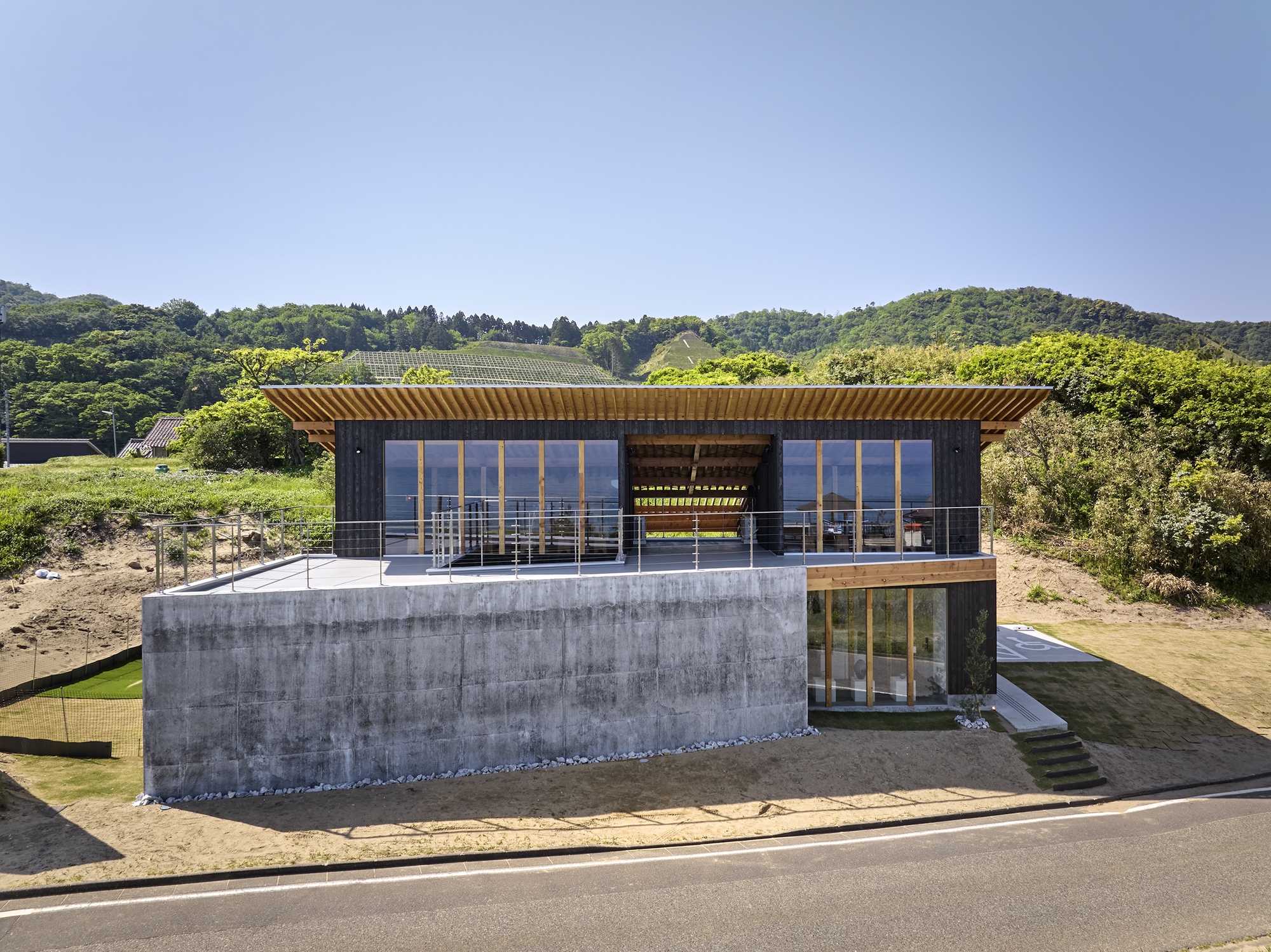 Kugami Terrace Sunset Cafe and Small Gallery / REPLUS Co.,Ltd-52