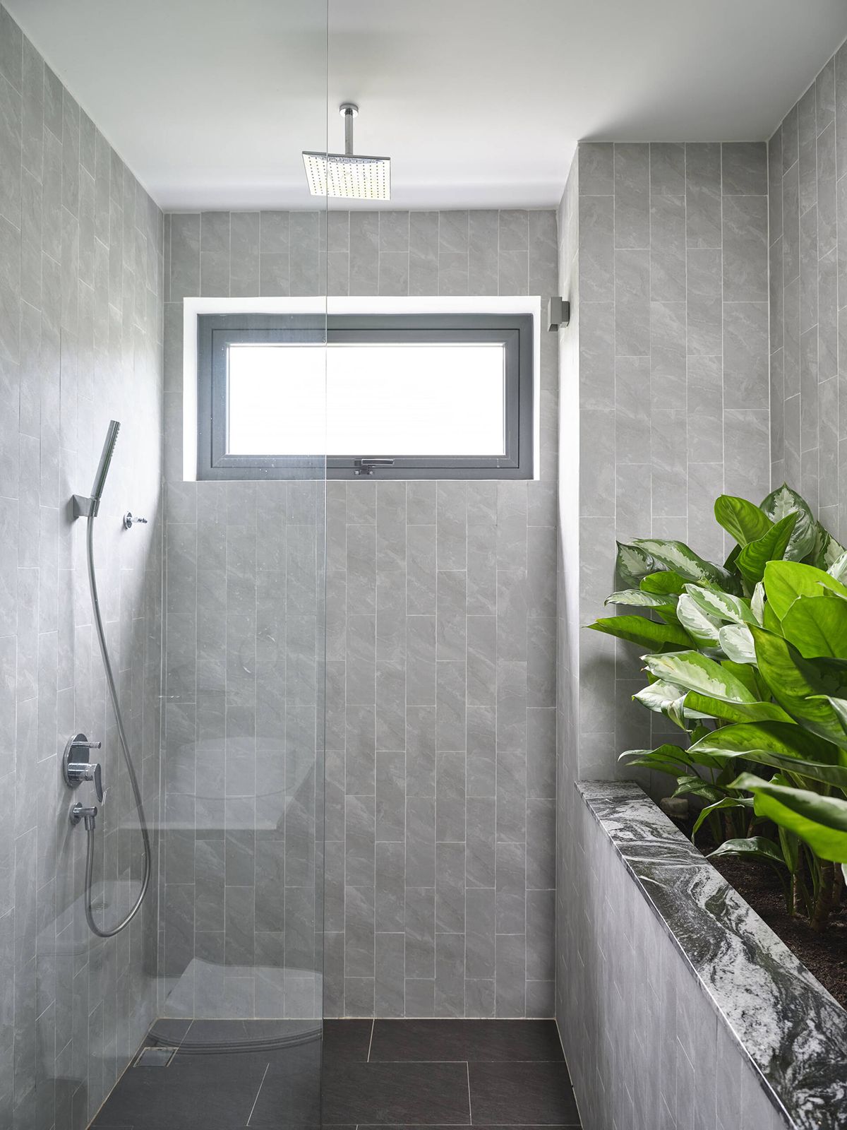 绿意盎然的三层别墅 | 和谐自然的生活空间-44