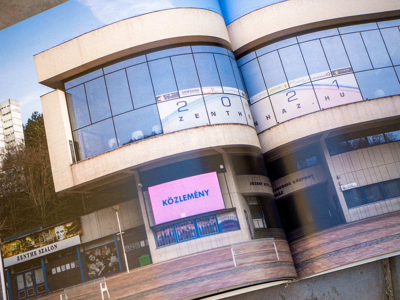 《Brutalista disztópia a kommunista érából》 | 记录历史，传承精神，独特的设计风格-6