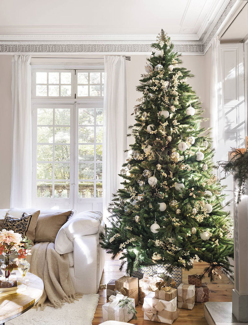 百年 Madrid 别墅的奢华圣诞装饰-5