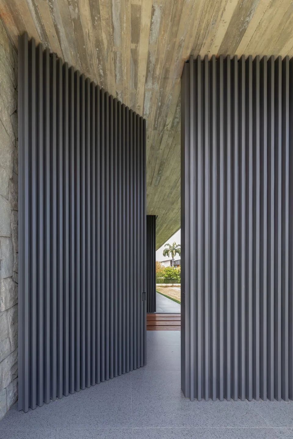 厄瓜多尔 6M 别墅 | 融入自然的简约空间-39