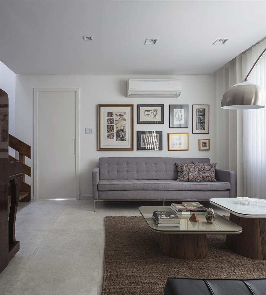 巴西 Casa Florêncio 住宅改造，极简风格与木质元素的完美结合-5