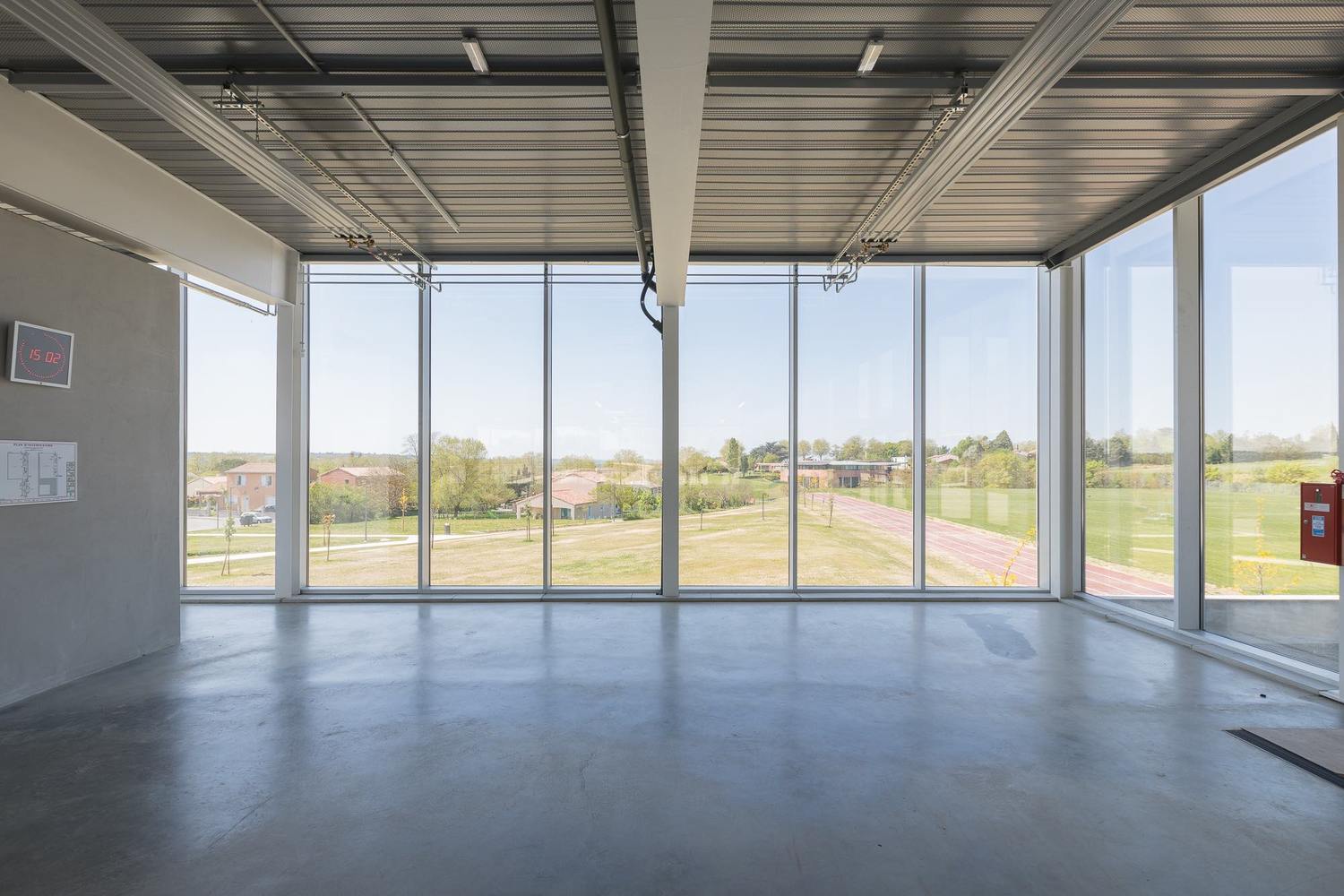 Vanille Gymnasium Raphaël Betillon et Guillaume Freyermuth Architects + CTV Architects-71