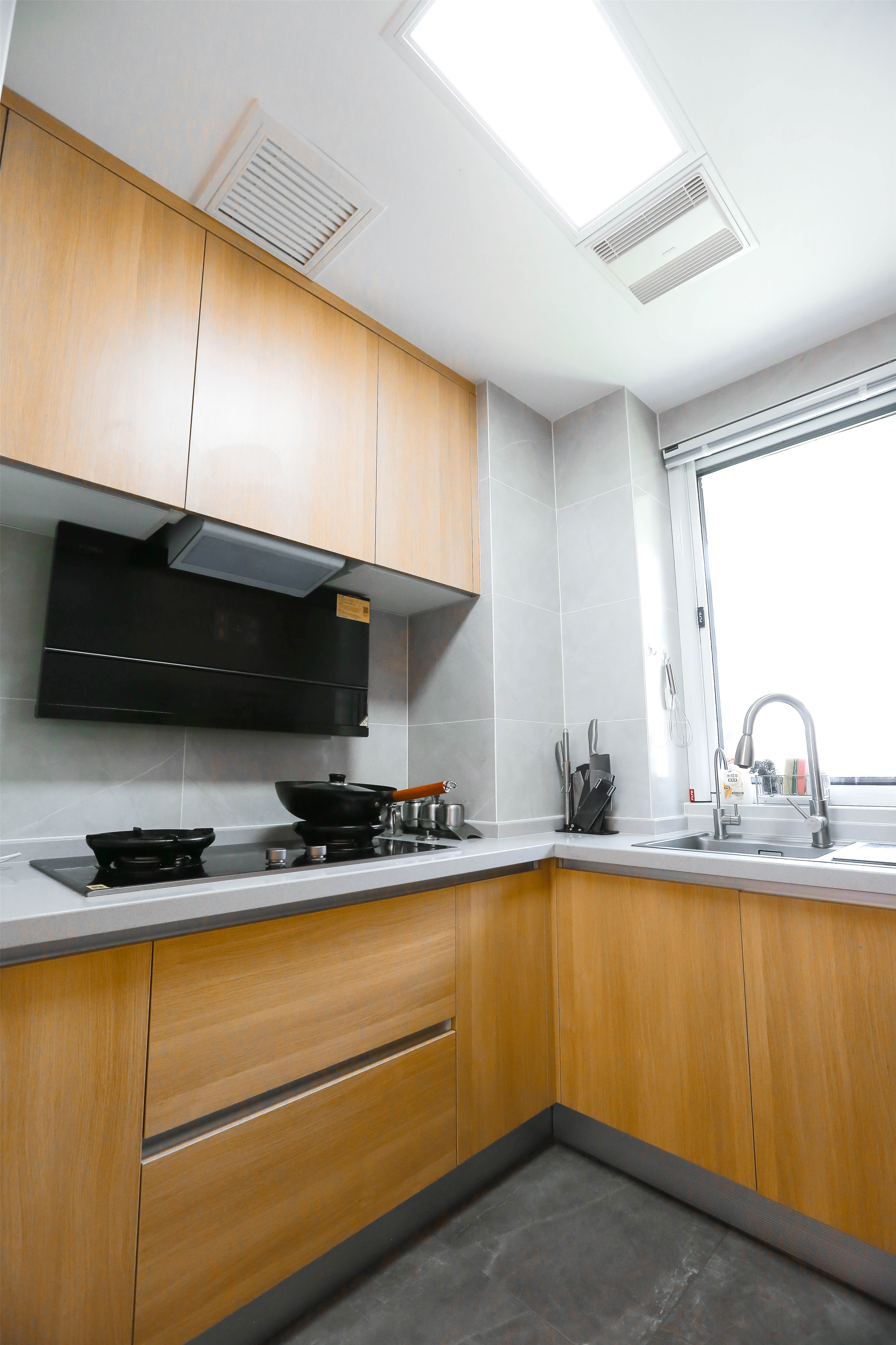 新越里孔雀城现代宜居空间设计-21