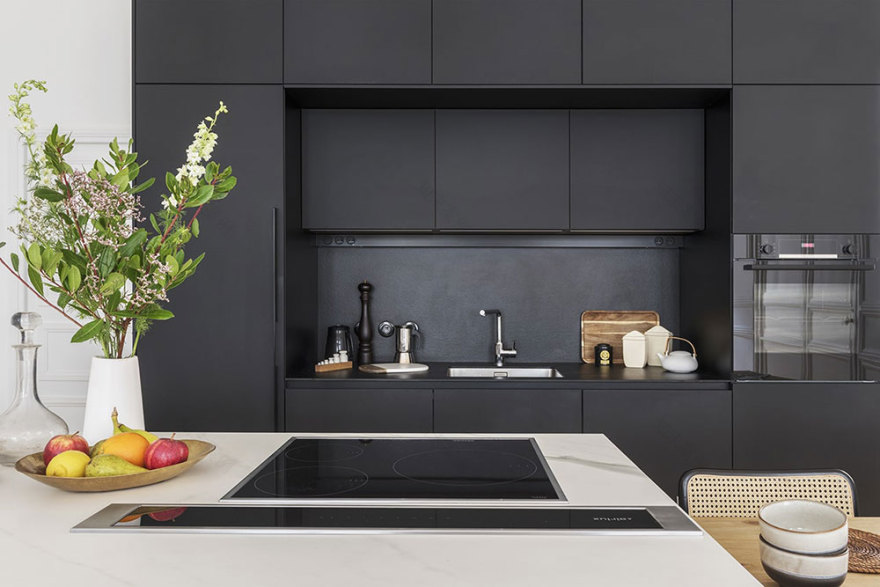 位于法国雷恩具有古典特色的现代公寓-8