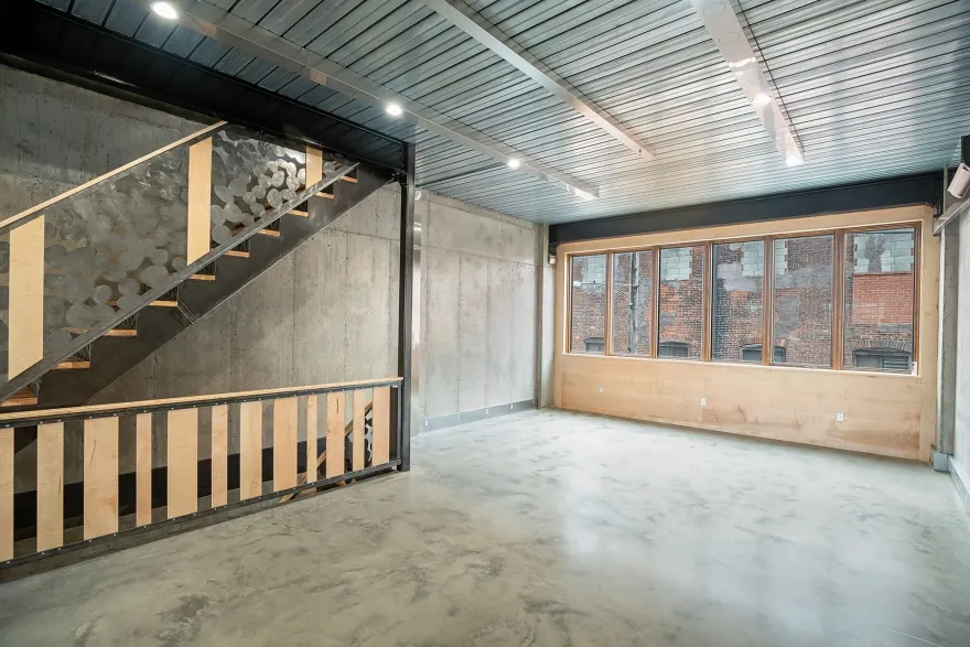 费城艺术感超群的三层联排别墅-32