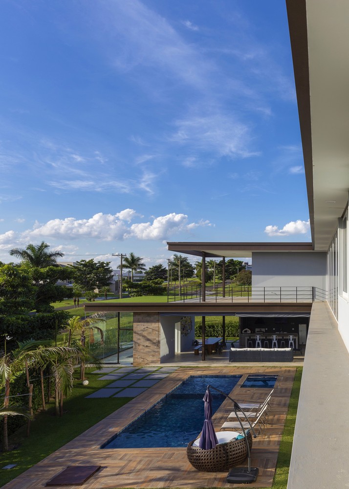 巴西 BT House | 钢构智能玻璃打造室内外一体空间-85