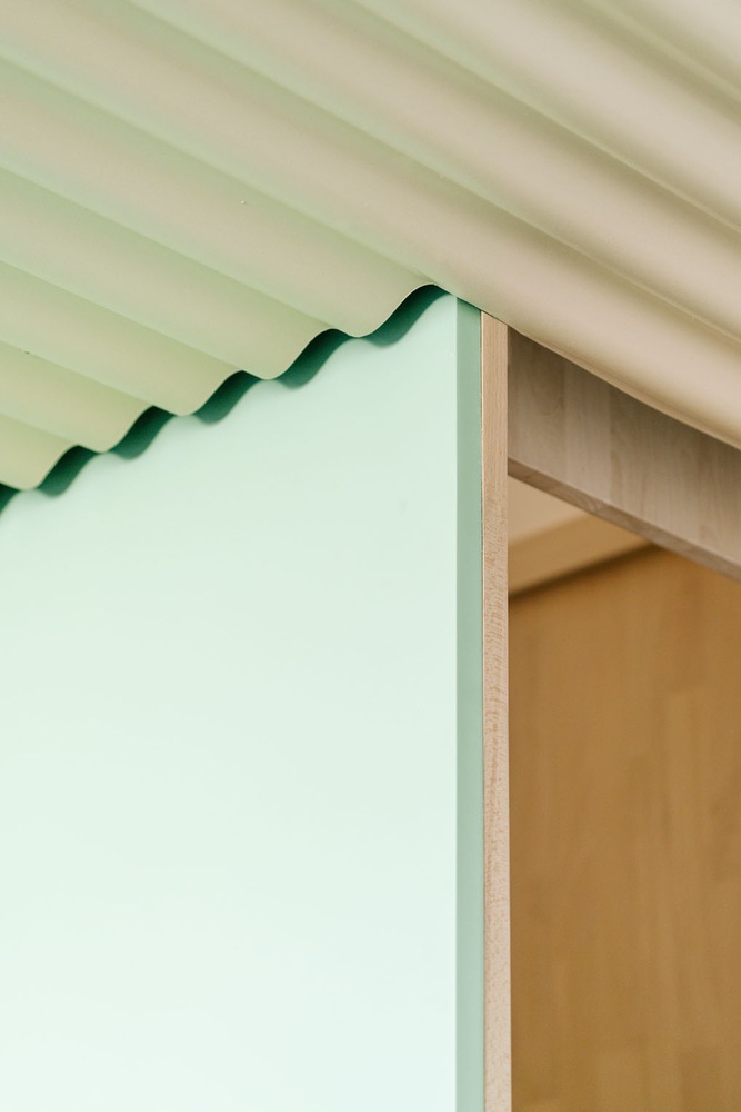 马德里阁楼的奇幻空间-43