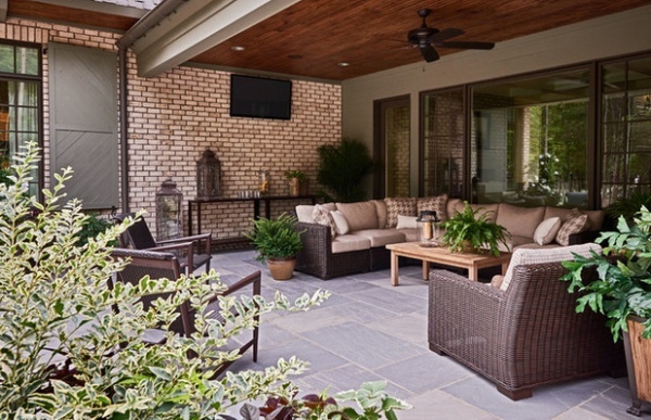 Houzz Tour: English Country Home in the American South - Decor Ideas-31