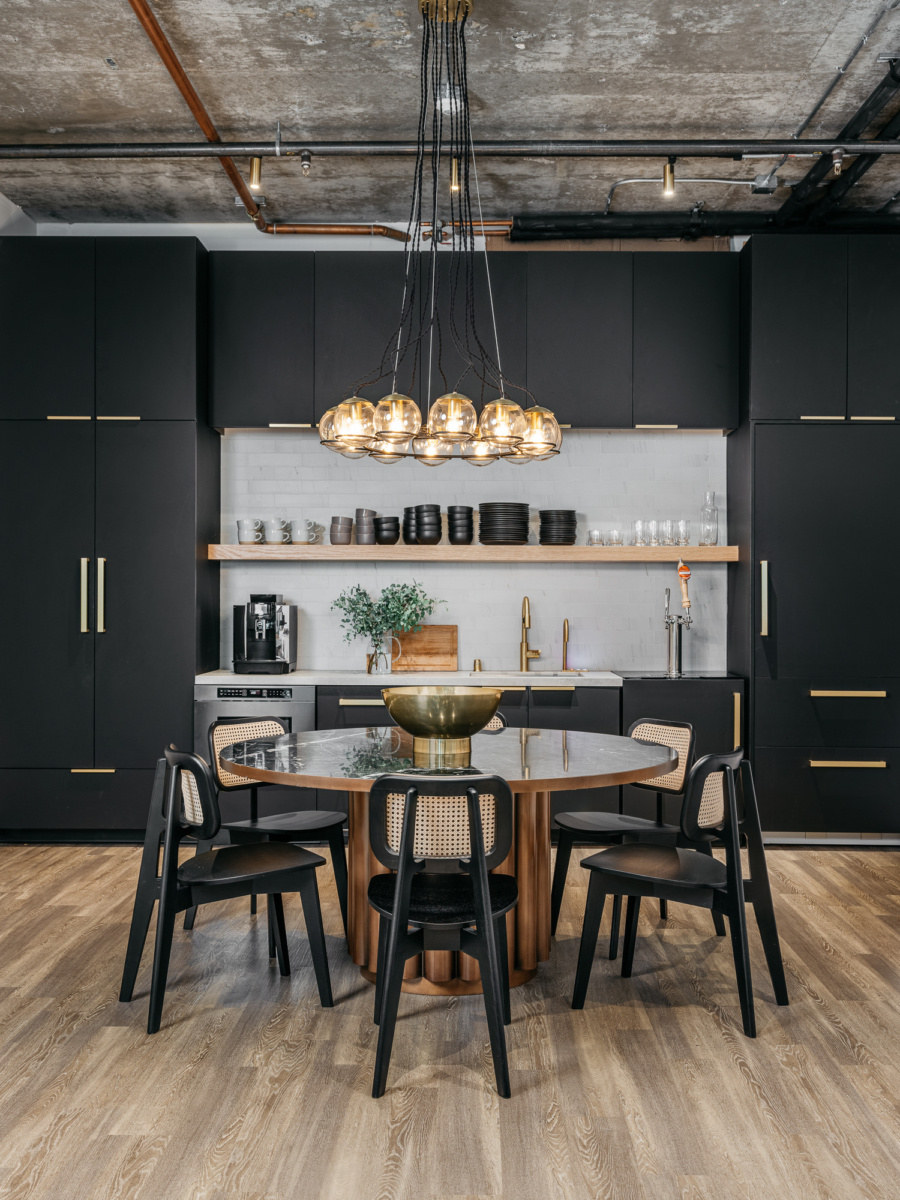 The Production Board 总部-13