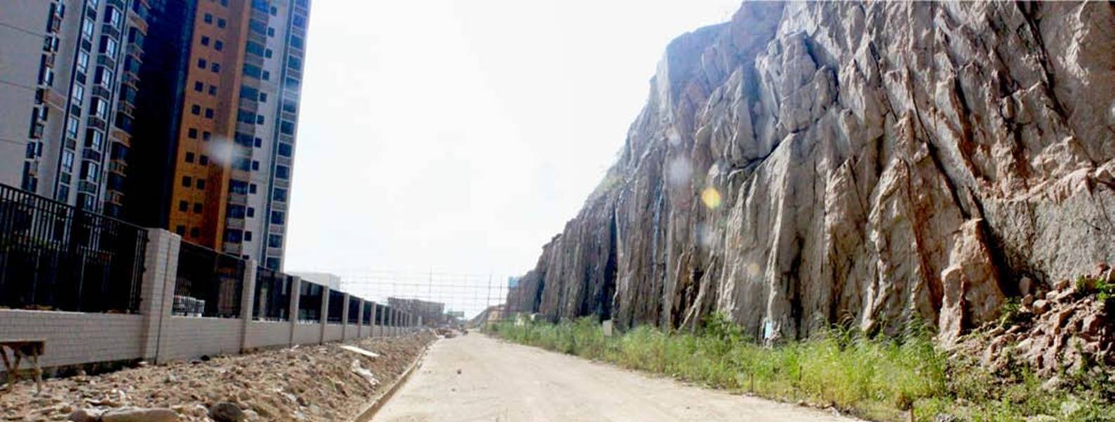 被切割的安托山，基于场地特征的景观设计-15