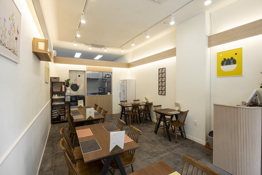 白色与木质，极简主义餐厅设计-5