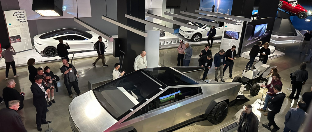 Linear Museum Lighting Design for Tesla Cybertruck-5