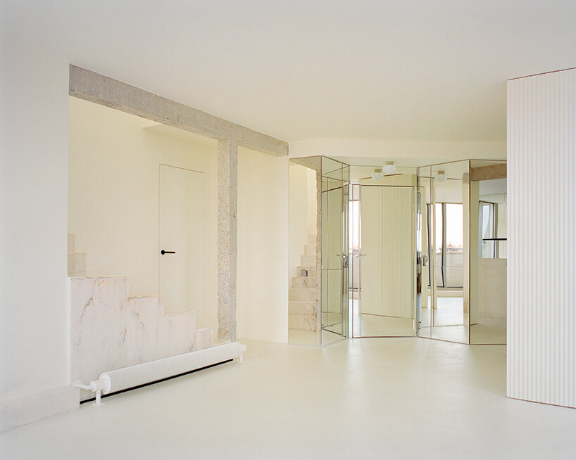 巴黎之巅 | Clément Lesnoff-Rocard 的“边缘”公寓设计-11