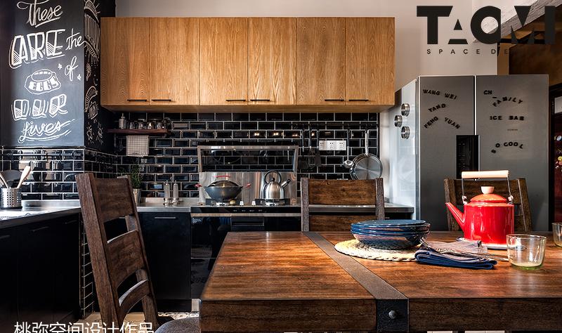 桃弥设计 | 工业风平层住宅,灵活布局与复古元素完美融合-7