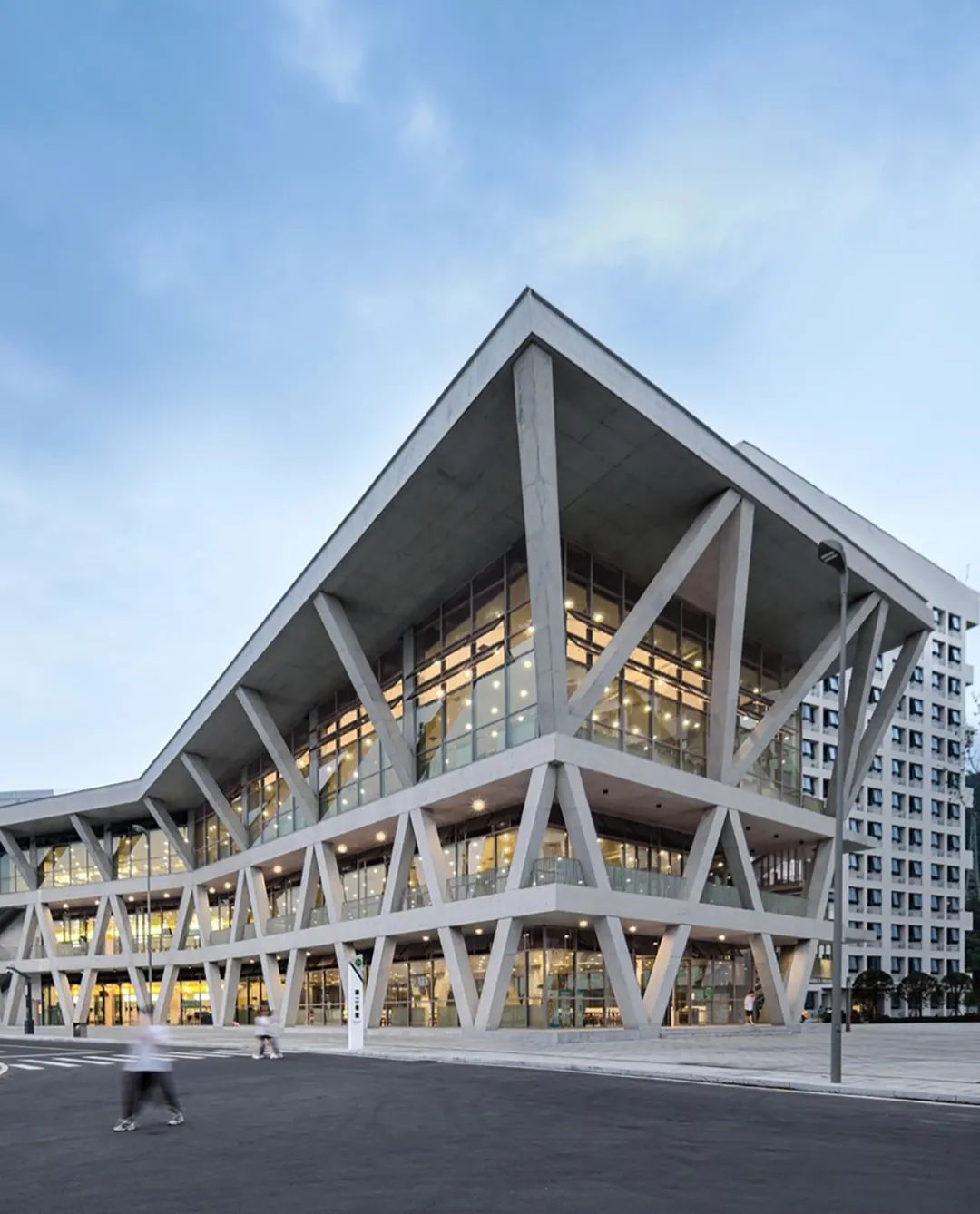 非常建筑新作｜西华大学宜宾产教融合实训基地-15