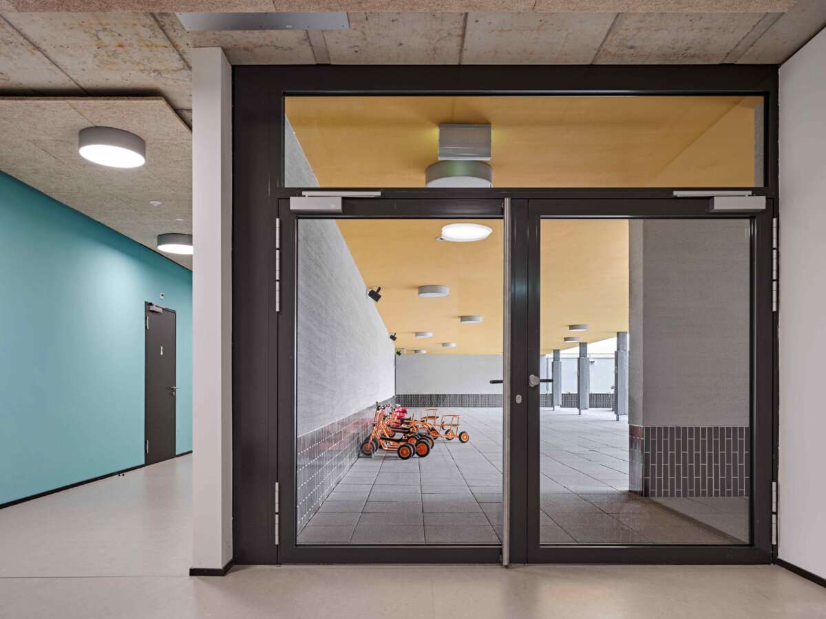 苏黎世迪本多夫法国中学丨Züst Gübeli Gambetti 建筑与城市规划公司-17