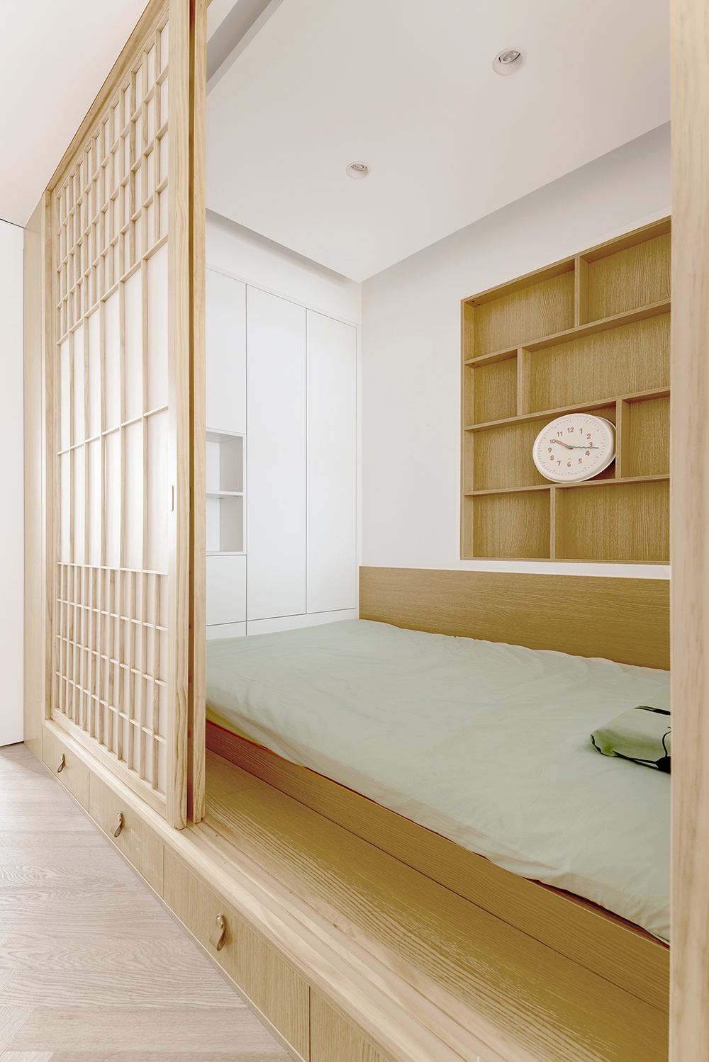 【久栖设计】利用曲线+原木，38㎡小户型爆改两居还能这么有乐趣。-5