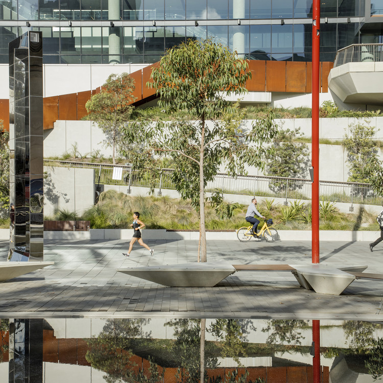 Darling Harbour Public Realm  HASSELL-52