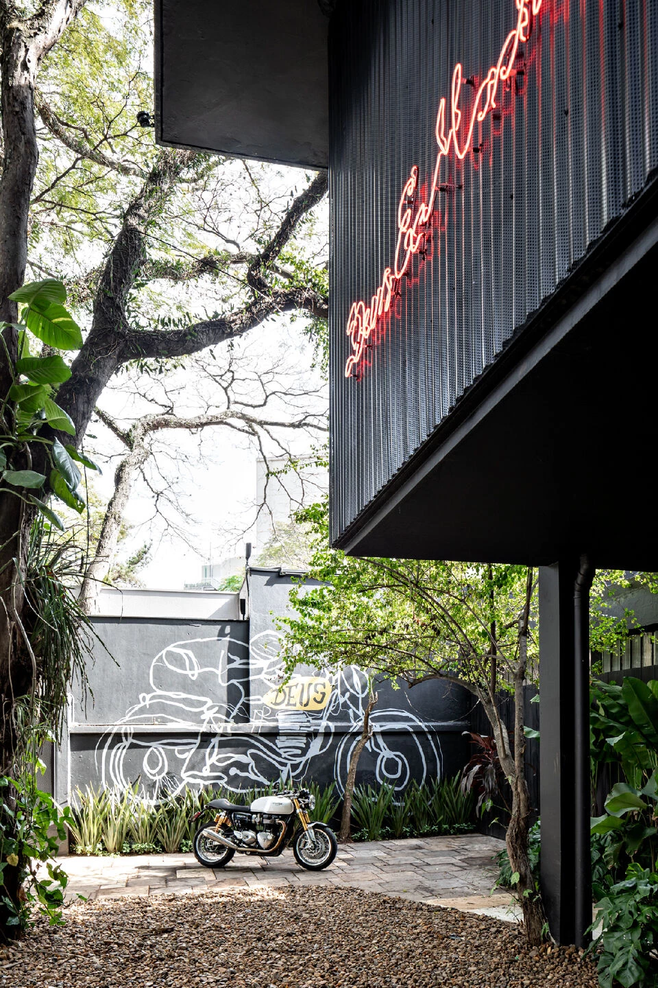 Deus E· Machina 商店丨巴西圣保罗丨Meireles Pavan Arquitetura-19
