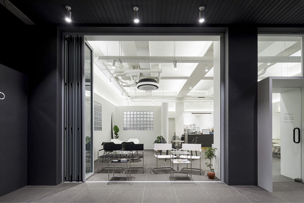 21 平现代黑白风格咖啡厅设计-19