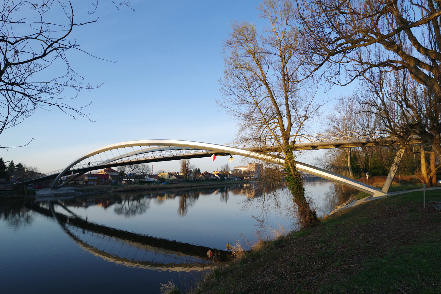 捷克 Nymburk 人行天桥丨Strasky,Husty a partneri (SHP)-53