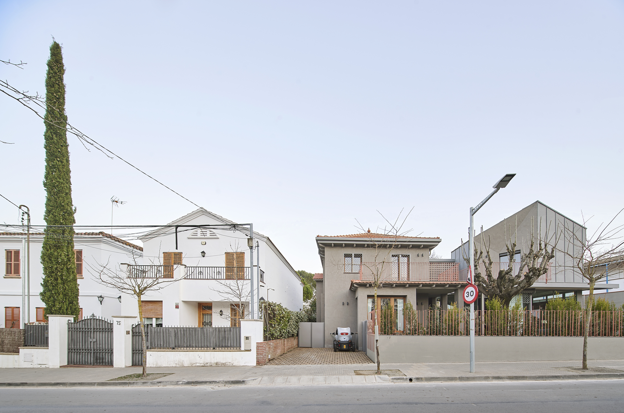 树间与房屋间的房屋丨BAILORULL-22