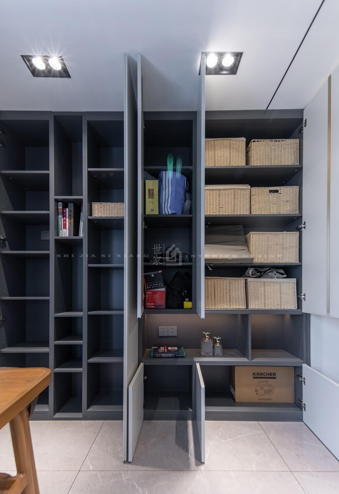 现代轻奢四居室装修设计-82