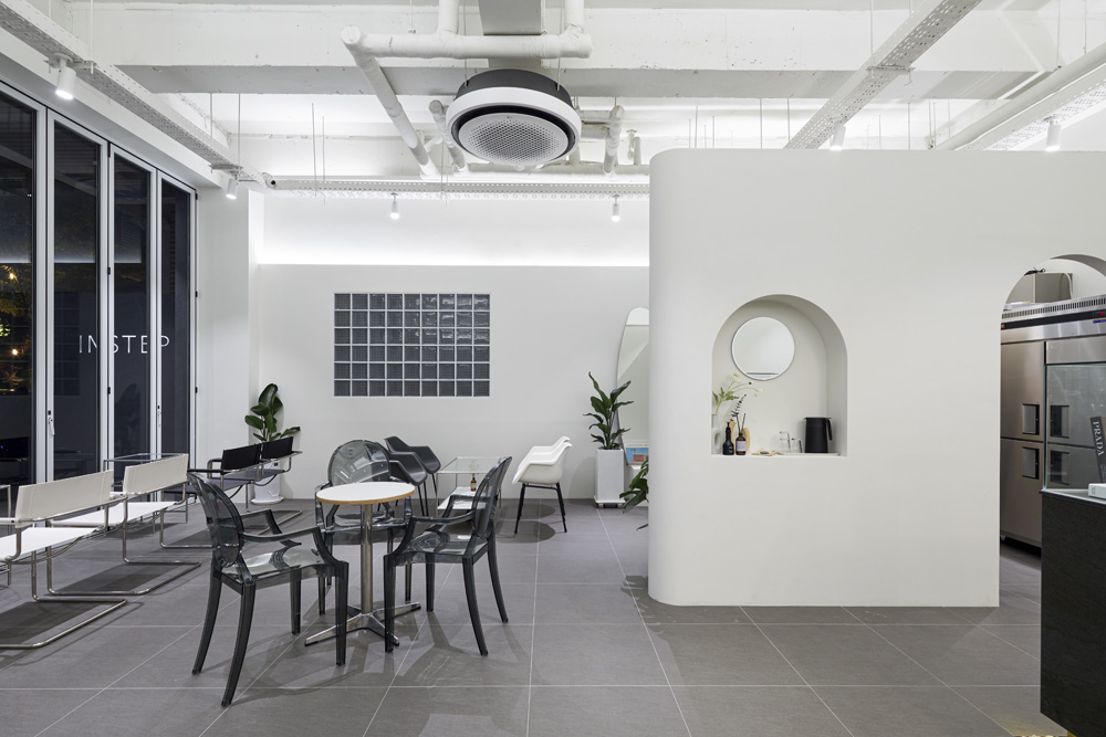 21 平现代黑白风格咖啡厅设计-6