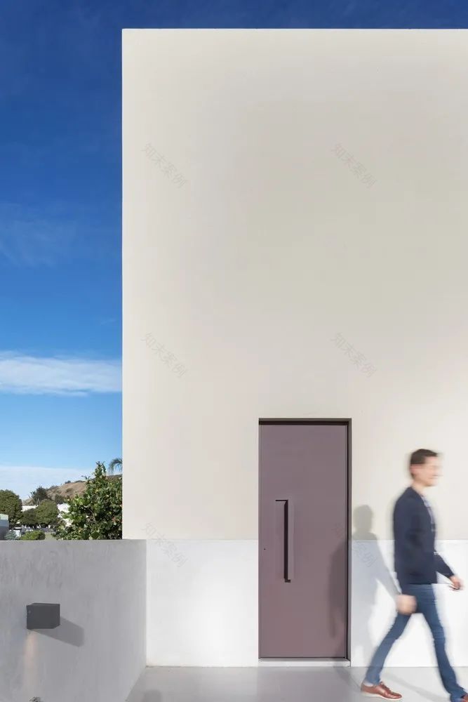 双层叠加的郊区住宅 | 开放性与隐私的完美结合-27