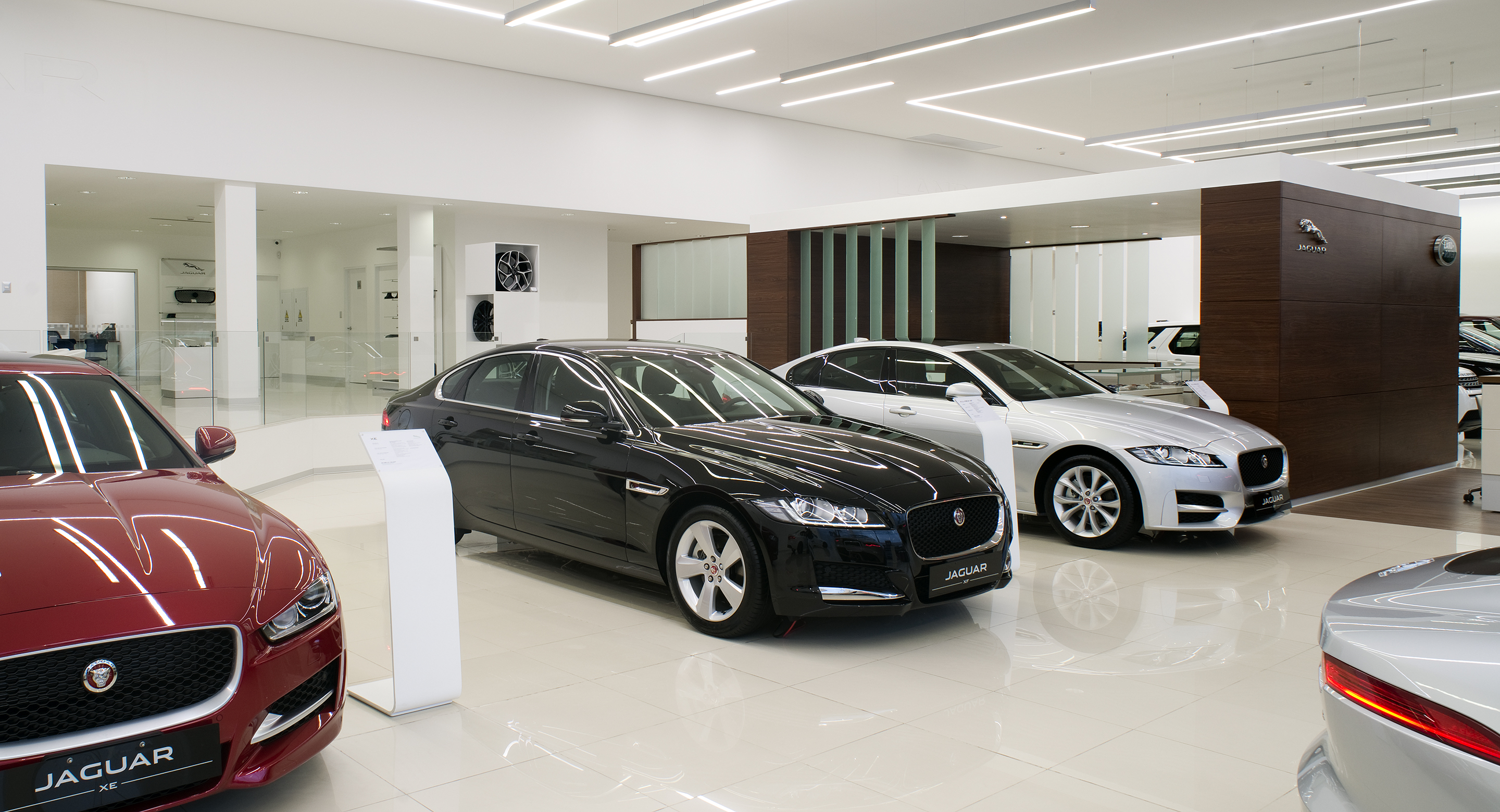 2016 年 Jaguar Land Rover Lima 展厅设计-18