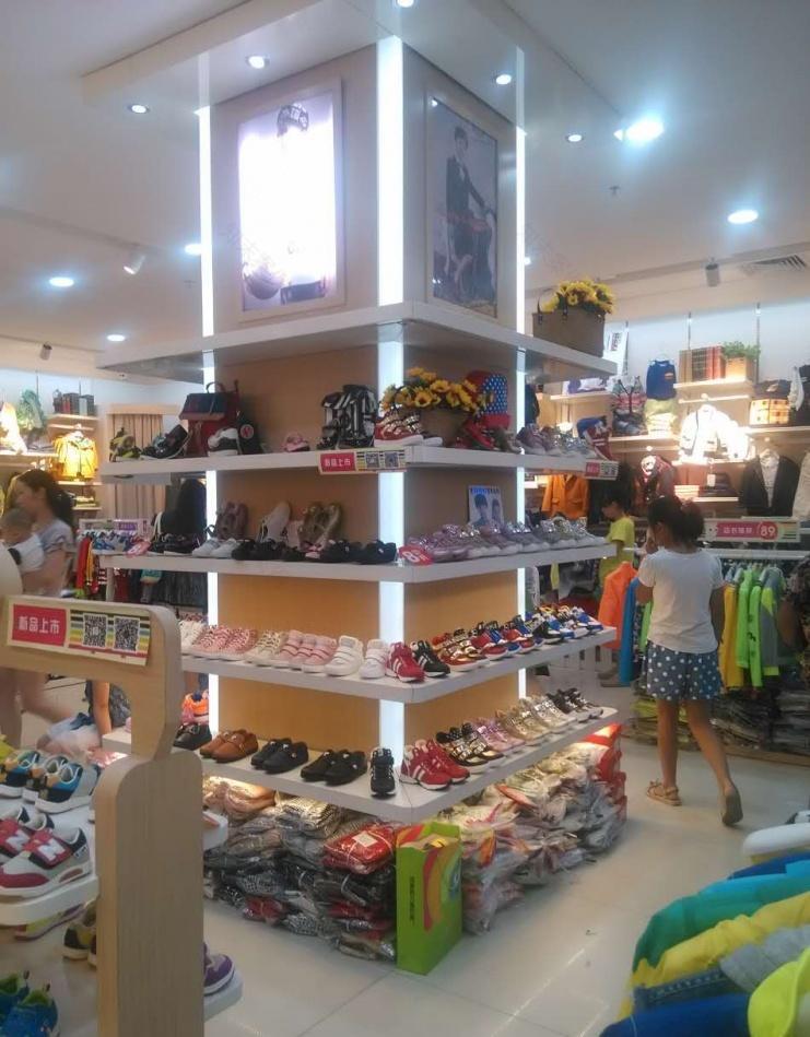 嘉峪关最大童装店开业盛况-22