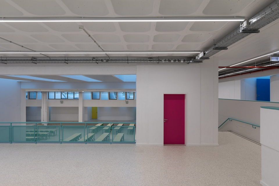 葡萄牙 EB 36 学校改造,蒙台梭利理念与现代建筑的完美融合-25