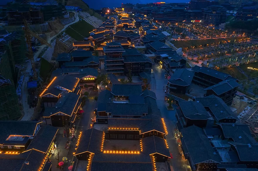 贵州西江千户苗寨旅游商业街区-26