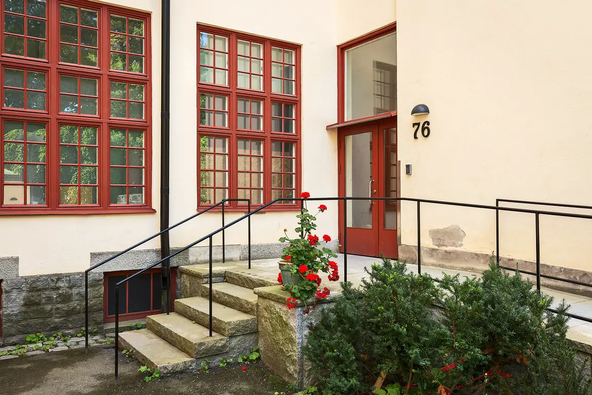 复古小瓷砖窗户的现代家居设计-15