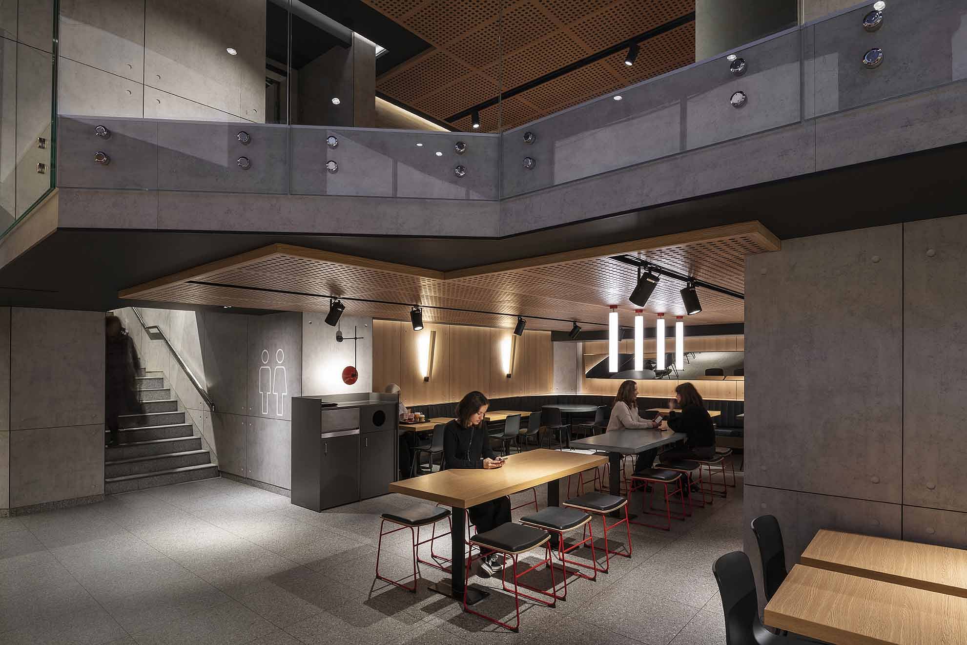 莫斯科普希金广场麦当劳翻新项目丨俄罗斯莫斯科丨Landini Associates-2