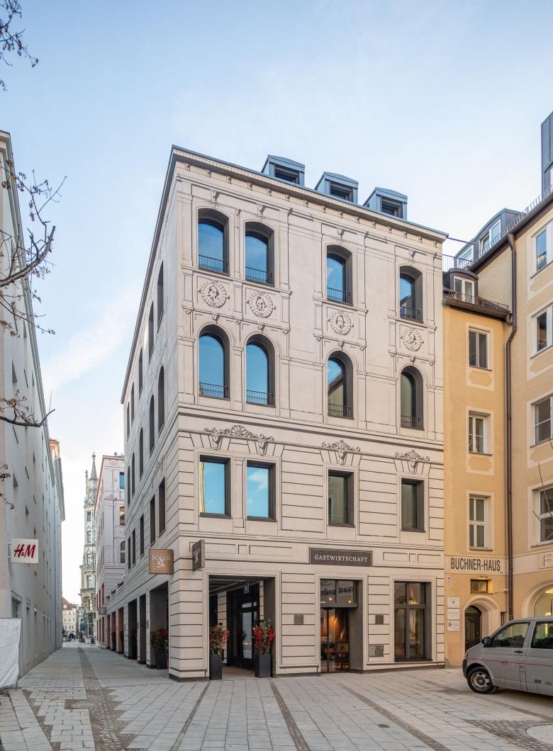 Hild und K丨Geschäftshaus mit Hotel und Restauration in der Weinstrasse 7/7a丨德国-12