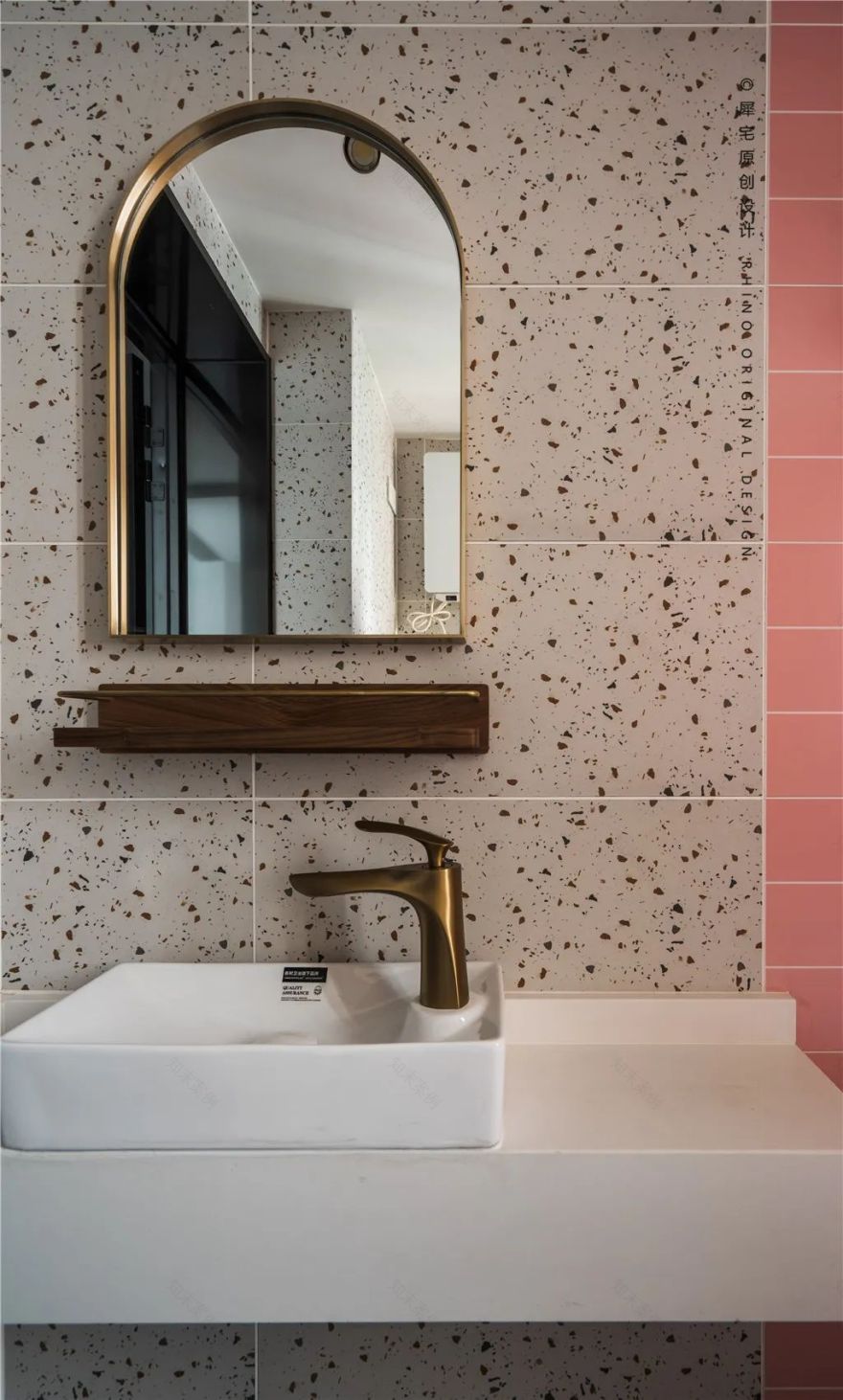 粉蓝撞色打造浪漫梦境,新婚房设计诠释收纳艺术-65